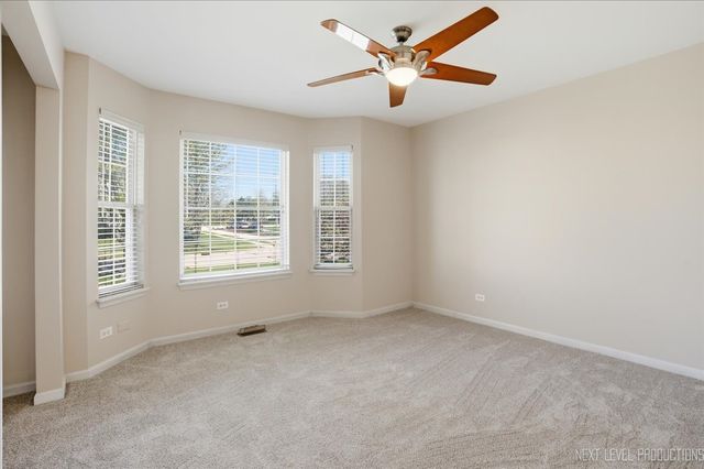 1502 Hartsburg Lane, North Aurora, IL 60542