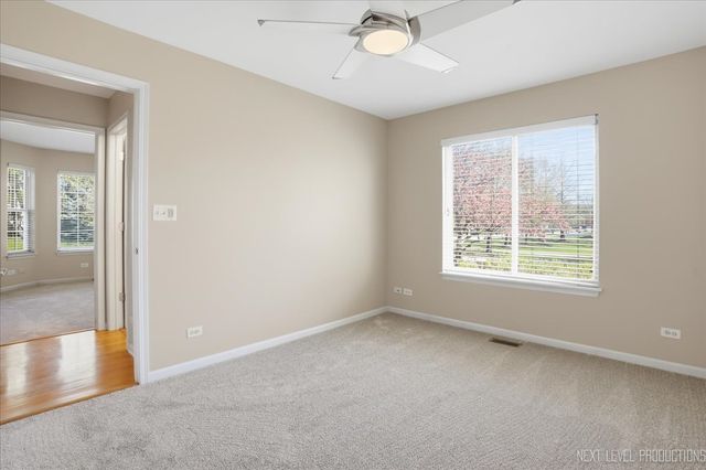 1502 Hartsburg Lane, North Aurora, IL 60542