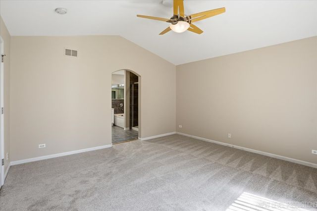1502 Hartsburg Lane, North Aurora, IL 60542