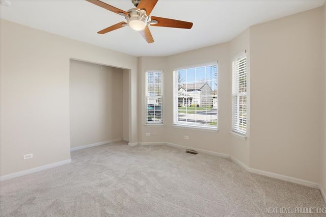 1502 Hartsburg Lane, North Aurora, IL 60542