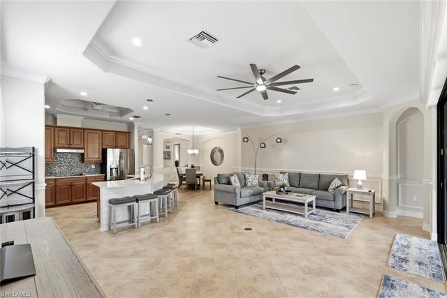 12732 Kinross LN, Naples, FL 34120