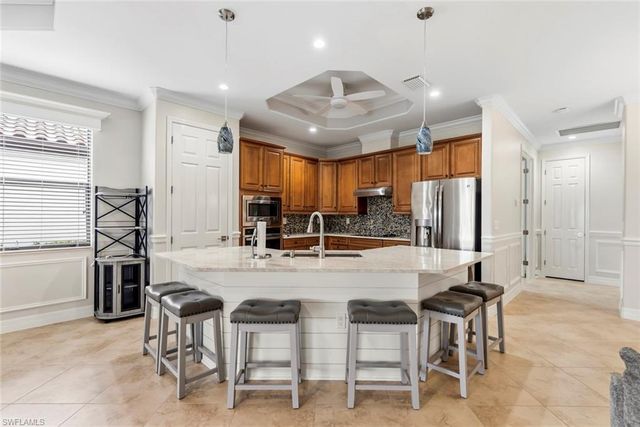 12732 Kinross LN, Naples, FL 34120