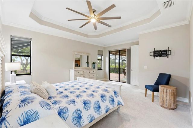 12732 Kinross LN, Naples, FL 34120