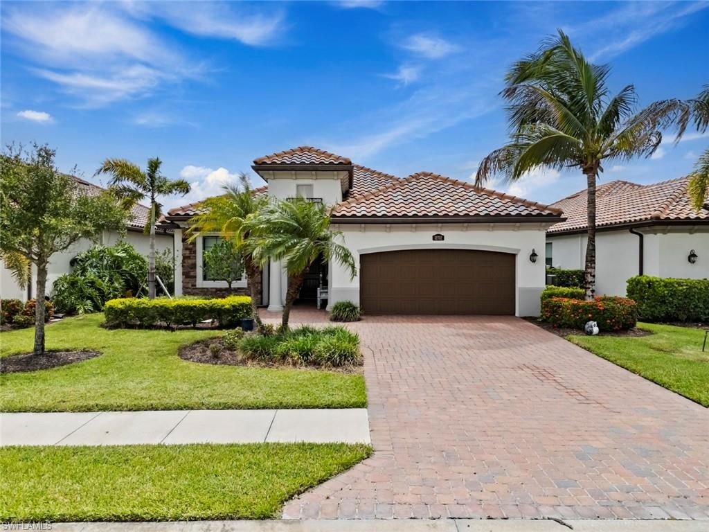 12732 Kinross LN, Naples, FL 34120