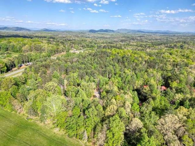 130 Coopers Ridge Road, Murphy, NC 28906