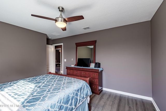 1252 LUFFNESS Drive, Jacksonville, FL 32221