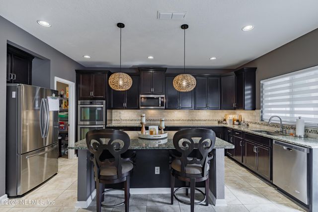 1252 LUFFNESS Drive, Jacksonville, FL 32221