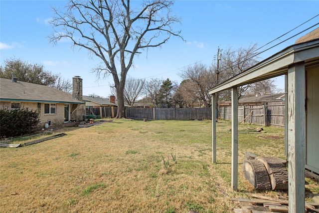2009 Charleston Drive, Bedford, TX 76022