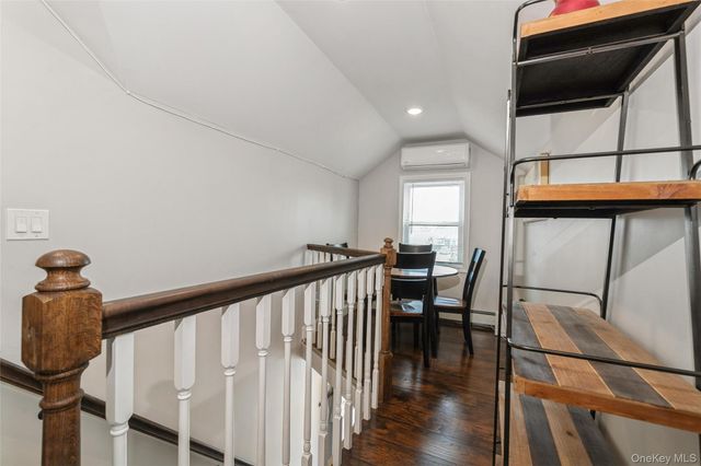 39 Bay Shore Avenue, Bay Shore, NY 11706