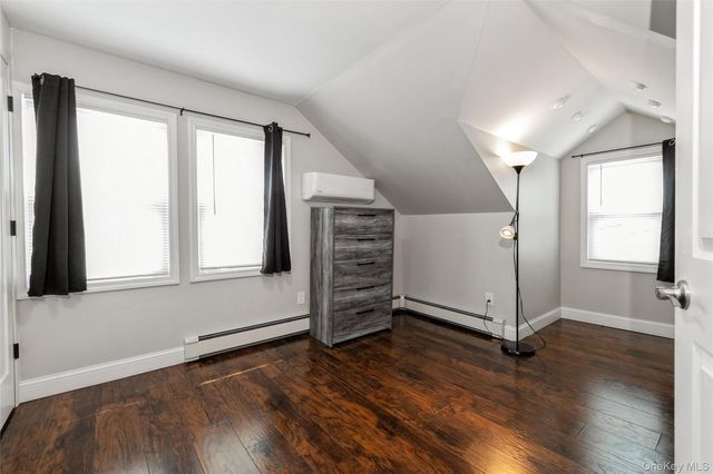 39 Bay Shore Avenue, Bay Shore, NY 11706