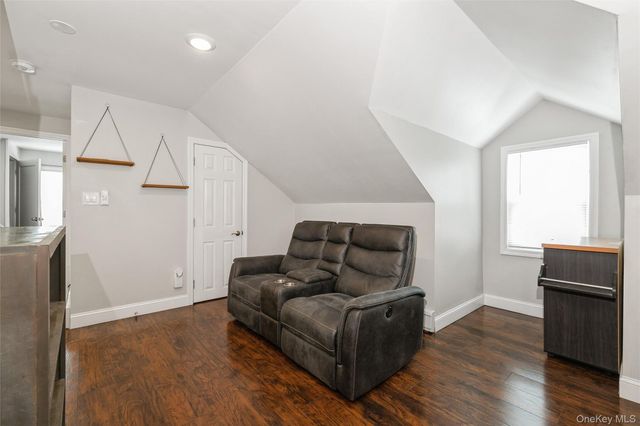 39 Bay Shore Avenue, Bay Shore, NY 11706