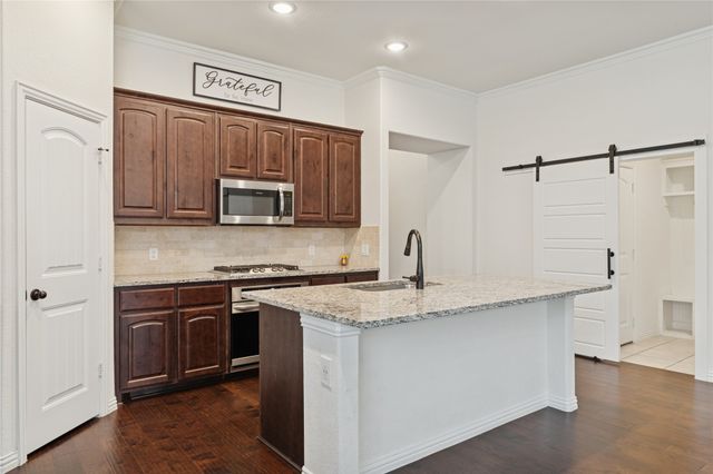 7337 Howling Coyote Lane, Fort Worth, TX 76131