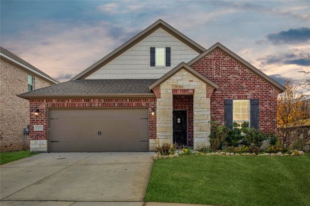 7337 Howling Coyote Lane, Fort Worth, TX 76131