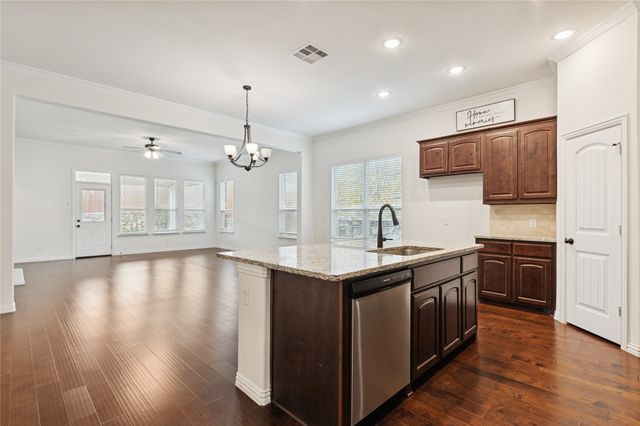 7337 Howling Coyote Lane, Fort Worth, TX 76131