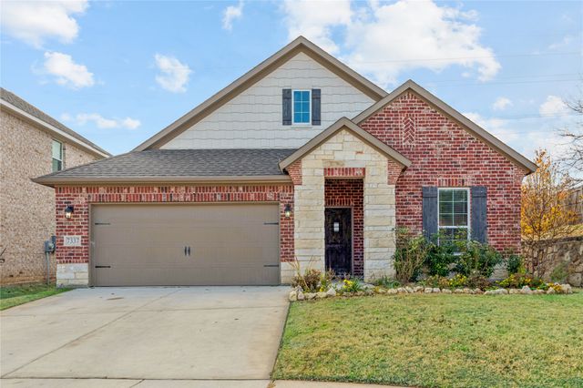 7337 Howling Coyote Lane, Fort Worth, TX 76131