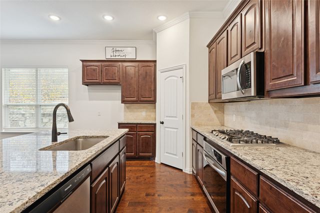 7337 Howling Coyote Lane, Fort Worth, TX 76131