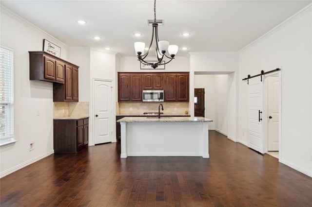 7337 Howling Coyote Lane, Fort Worth, TX 76131