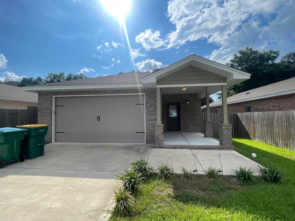 1578 Hickory Street, Niceville, FL 32578