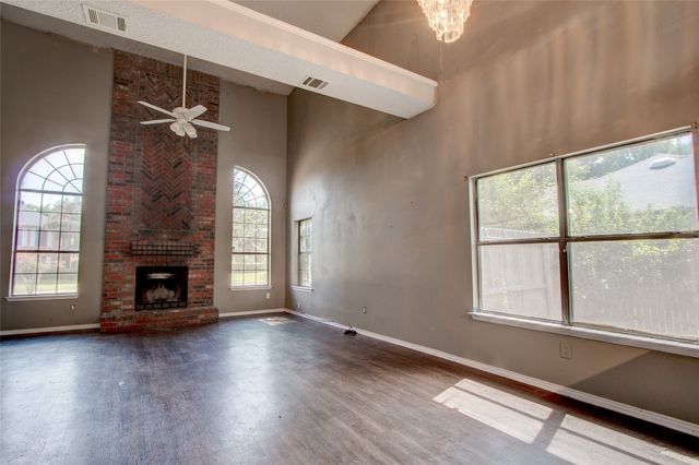 1109 Harvest Hill Lane, Lancaster, TX 75146