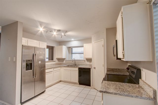 1109 Harvest Hill Lane, Lancaster, TX 75146