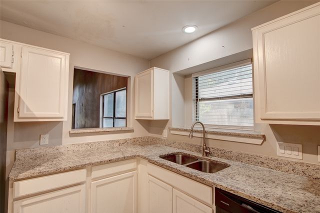 1109 Harvest Hill Lane, Lancaster, TX 75146