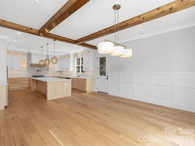 4339 Castlewood Road, Charlotte, NC 28209