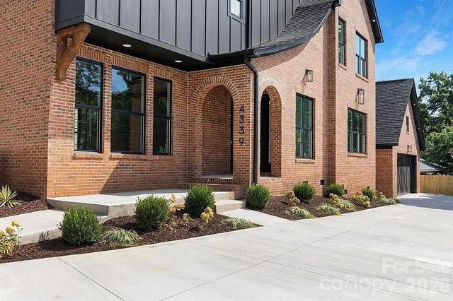 4339 Castlewood Road, Charlotte, NC 28209