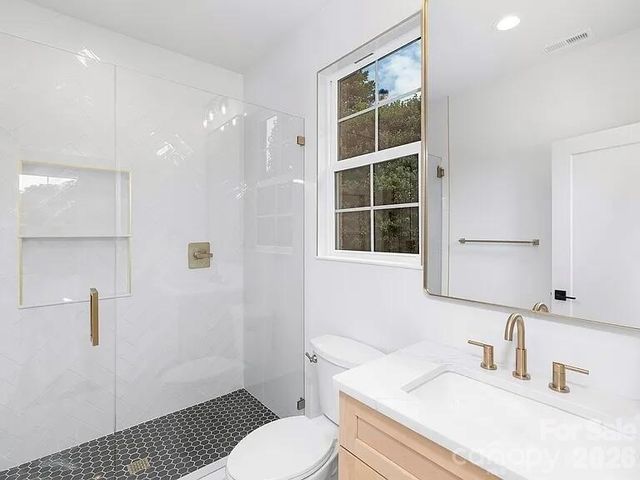 4339 Castlewood Road, Charlotte, NC 28209