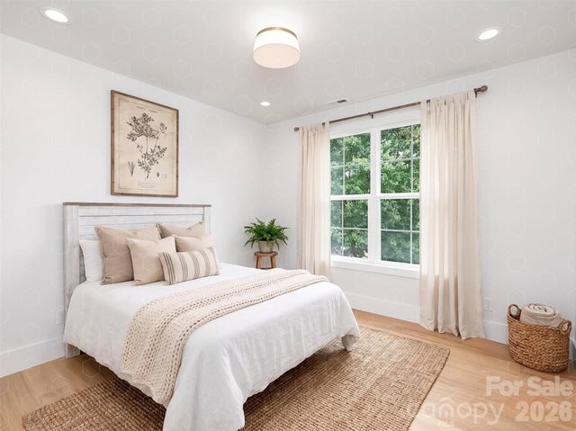 4339 Castlewood Road, Charlotte, NC 28209