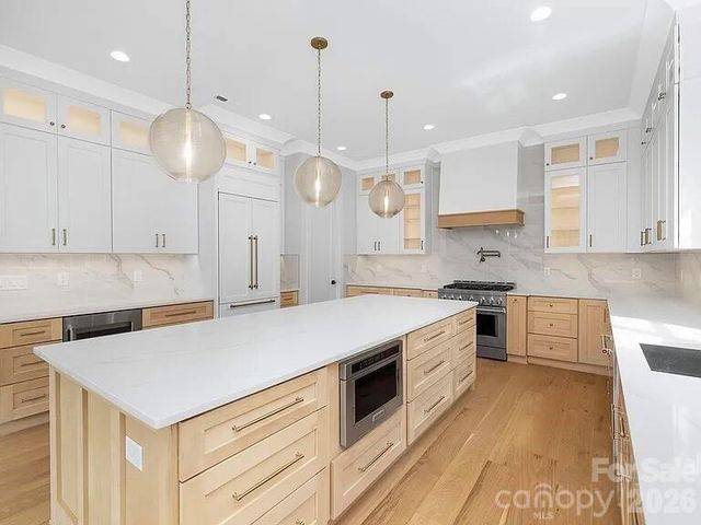 4339 Castlewood Road, Charlotte, NC 28209