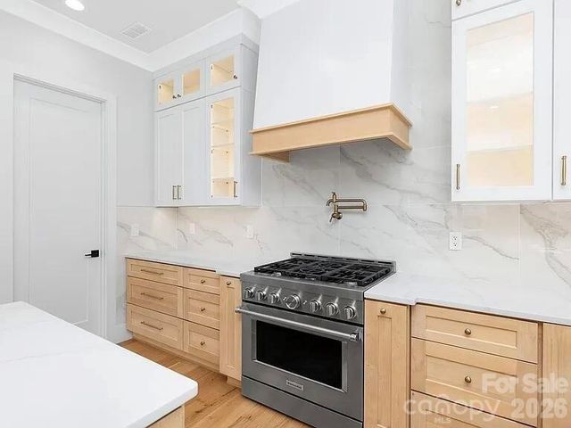 4339 Castlewood Road, Charlotte, NC 28209