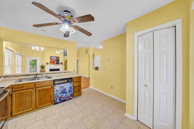 132 Lake Hollow Circle, Cary, NC 27513