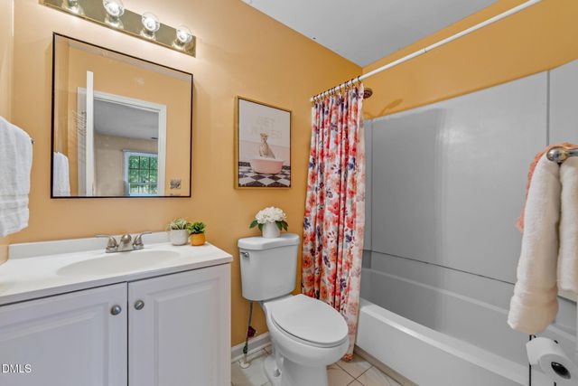 132 Lake Hollow Circle, Cary, NC 27513