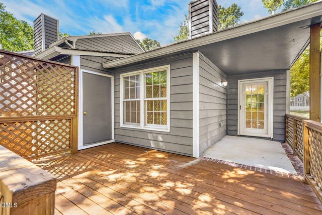 132 Lake Hollow Circle, Cary, NC 27513