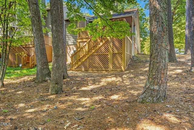 132 Lake Hollow Circle, Cary, NC 27513