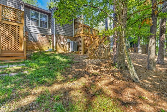 132 Lake Hollow Circle, Cary, NC 27513
