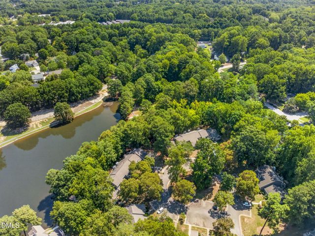 132 Lake Hollow Circle, Cary, NC 27513