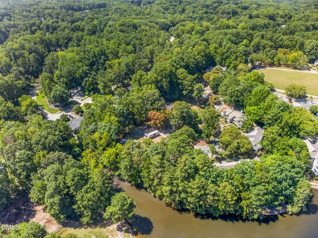 132 Lake Hollow Circle, Cary, NC 27513