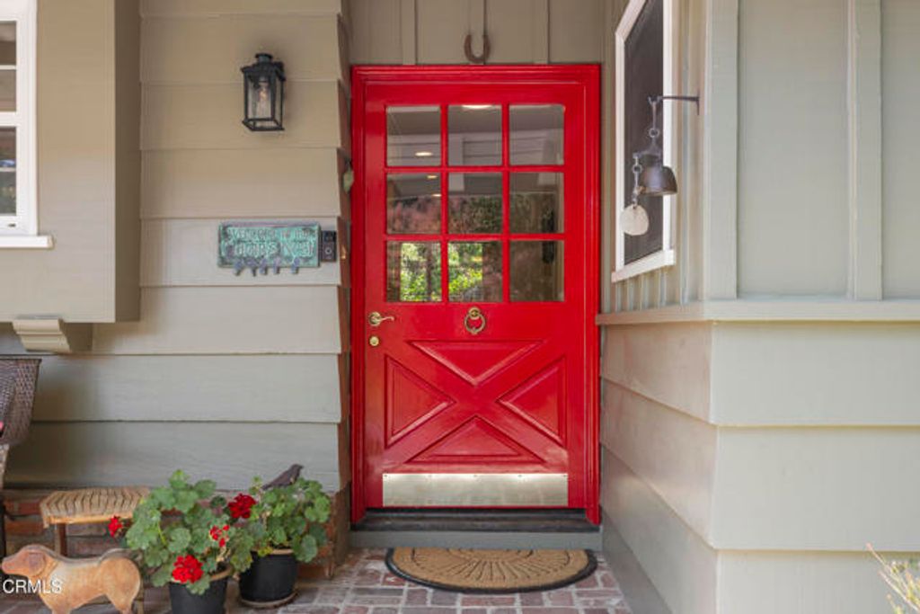 2547 Stokes Canyon Road, Calabasas, CA 91302