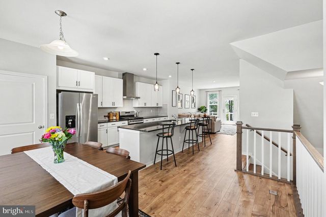 427 SNOWBERRY LN, Fredericksburg, VA 22405