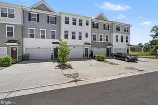 427 SNOWBERRY LN, Fredericksburg, VA 22405