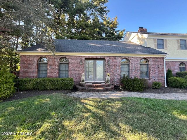 2 Pomo Court, Middletown, NJ 07748