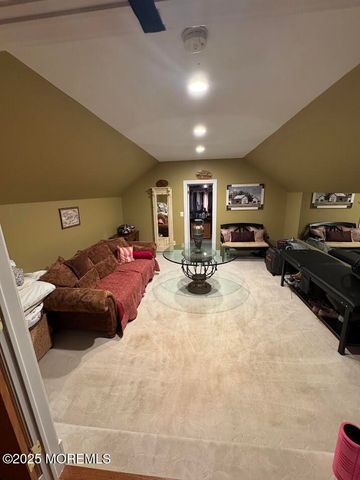 2 Pomo Court, Middletown, NJ 07748