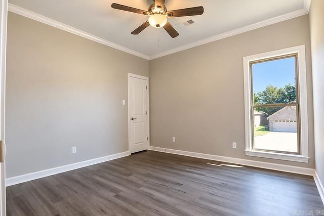 9401 Journey Dr, Sherwood, AR 72120