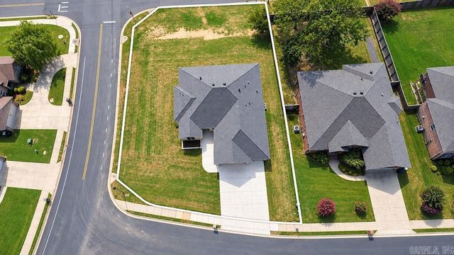 9401 Journey Dr, Sherwood, AR 72120
