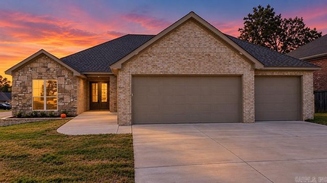 9401 Journey Dr, Sherwood, AR 72120