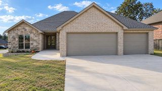 9401 Journey Dr, Sherwood, AR 72120