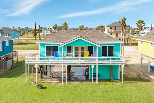 411 Seashell Drive, Surfside Beach, TX 77541