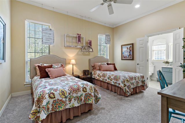 571 Hidden Lake Drive, Powderly, TX 75473