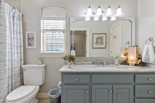 571 Hidden Lake Drive, Powderly, TX 75473